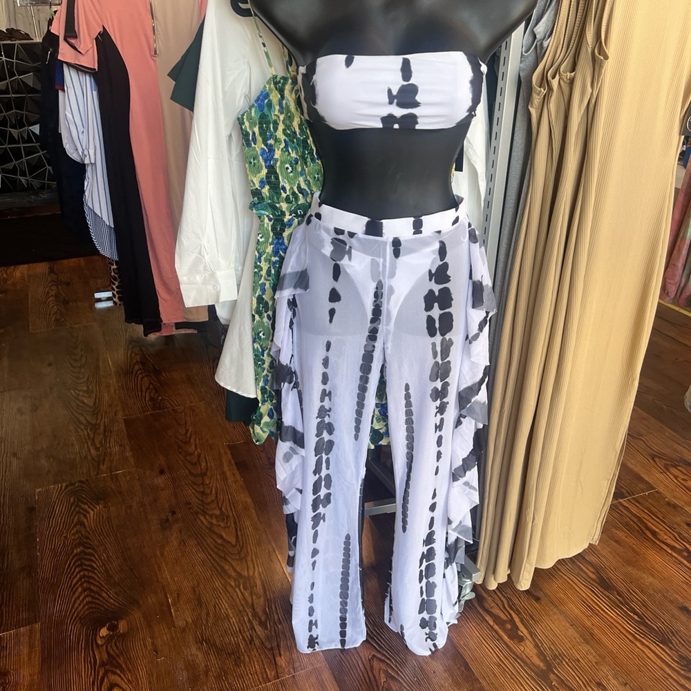 Bikini pants coverup set